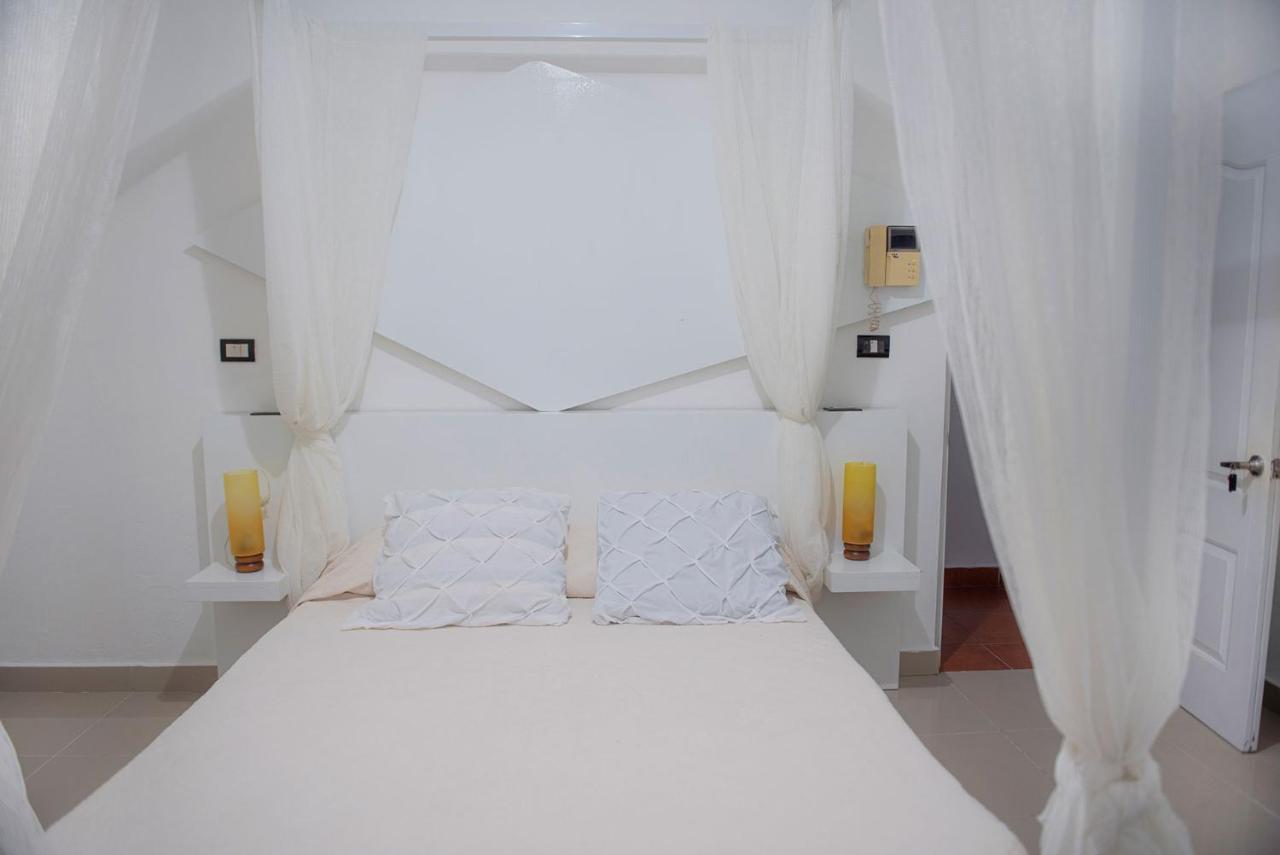 Hostal Mama Mambo - Zona Colonial سانتو دومينجو المظهر الخارجي الصورة